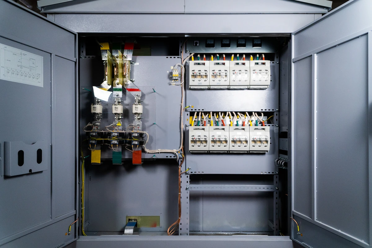 Advantages of Power Factor Correction
