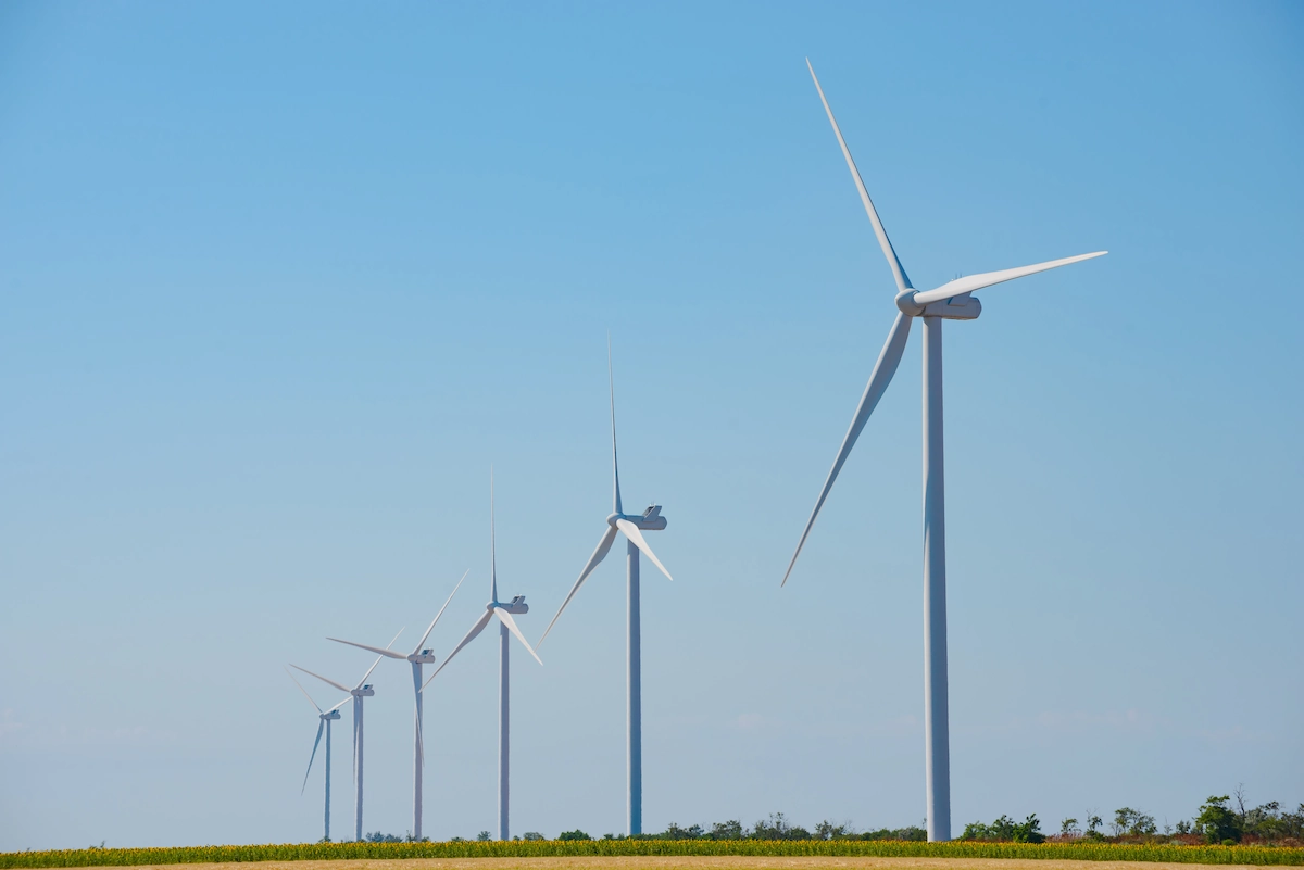 The Advantages of Renewable Energy